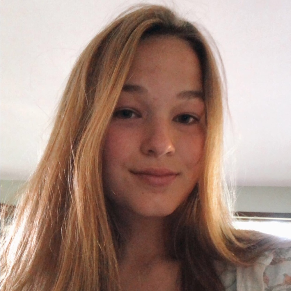 Meet your Posher, Olivia